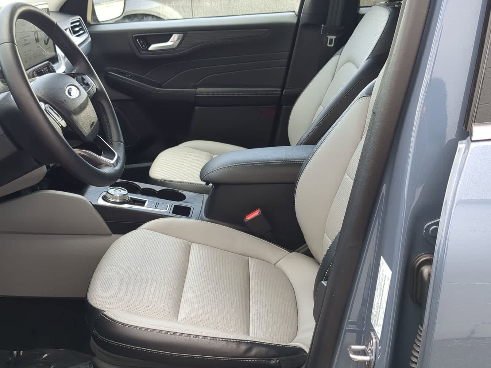 Thumbnail: 2023 Ford Escape - 16