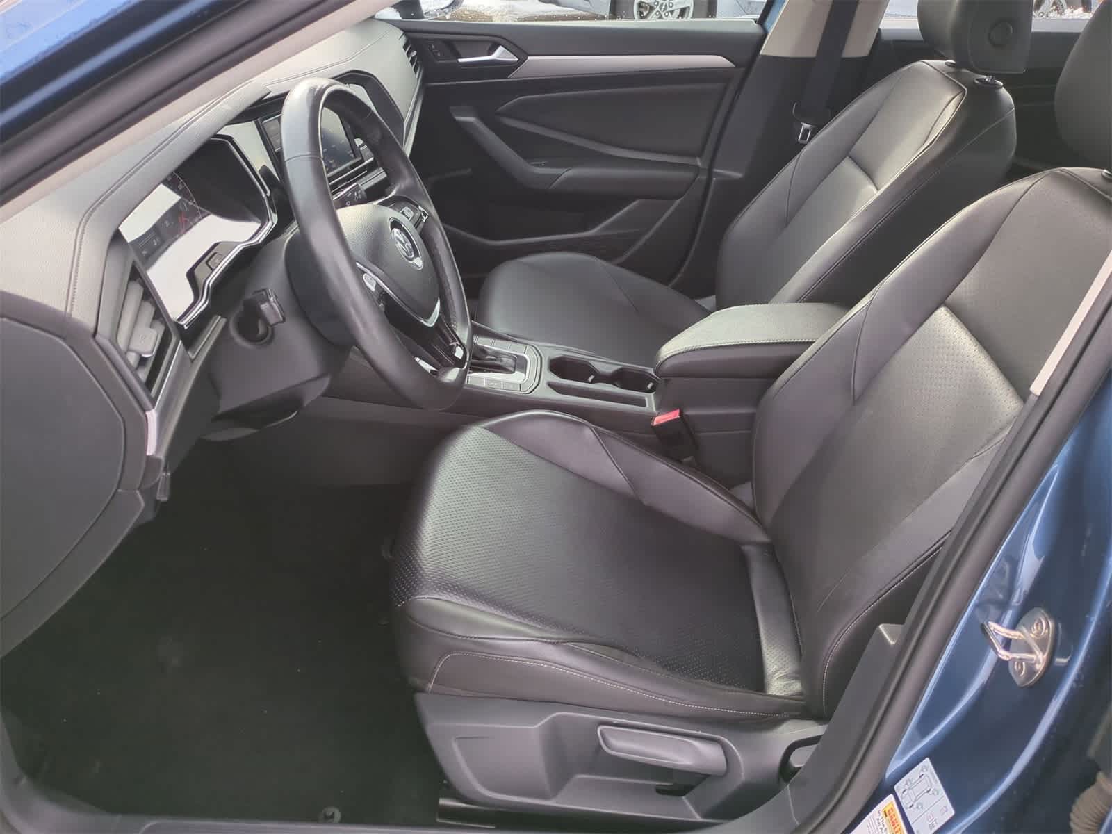 Thumbnail: 2020 Volkswagen Jetta - 16