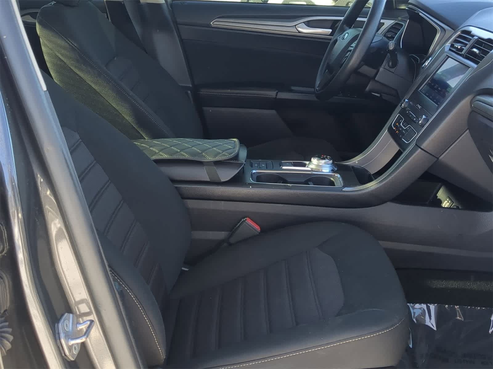 Thumbnail: 2020 Ford Fusion - 28