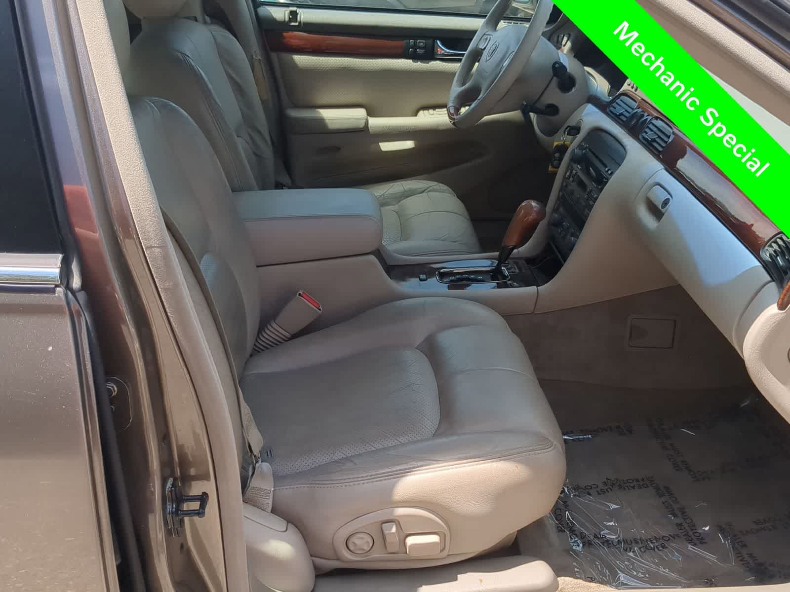 Thumbnail: 2000 Cadillac Seville - 13