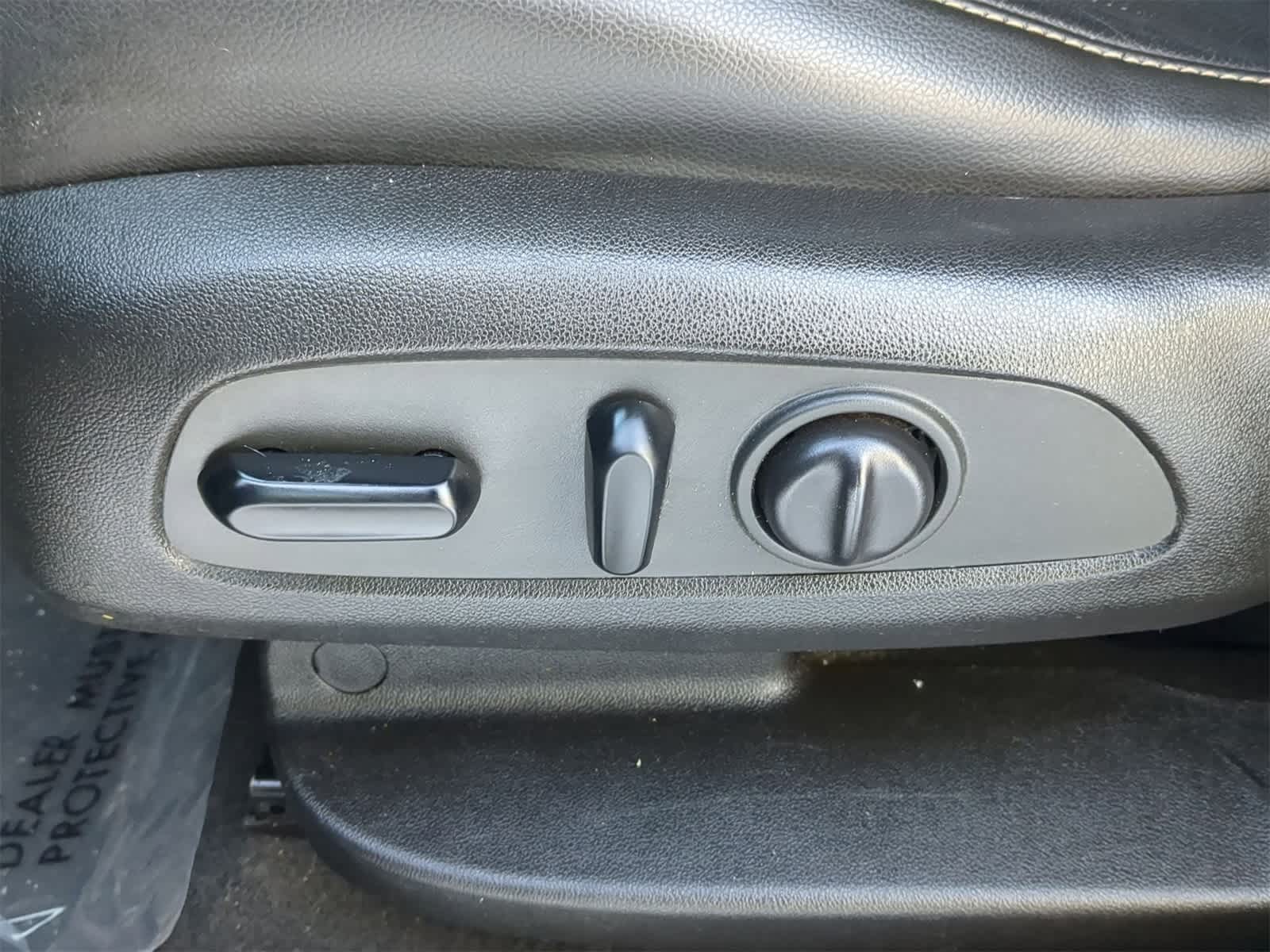 Thumbnail: 2018 GMC Acadia - 24