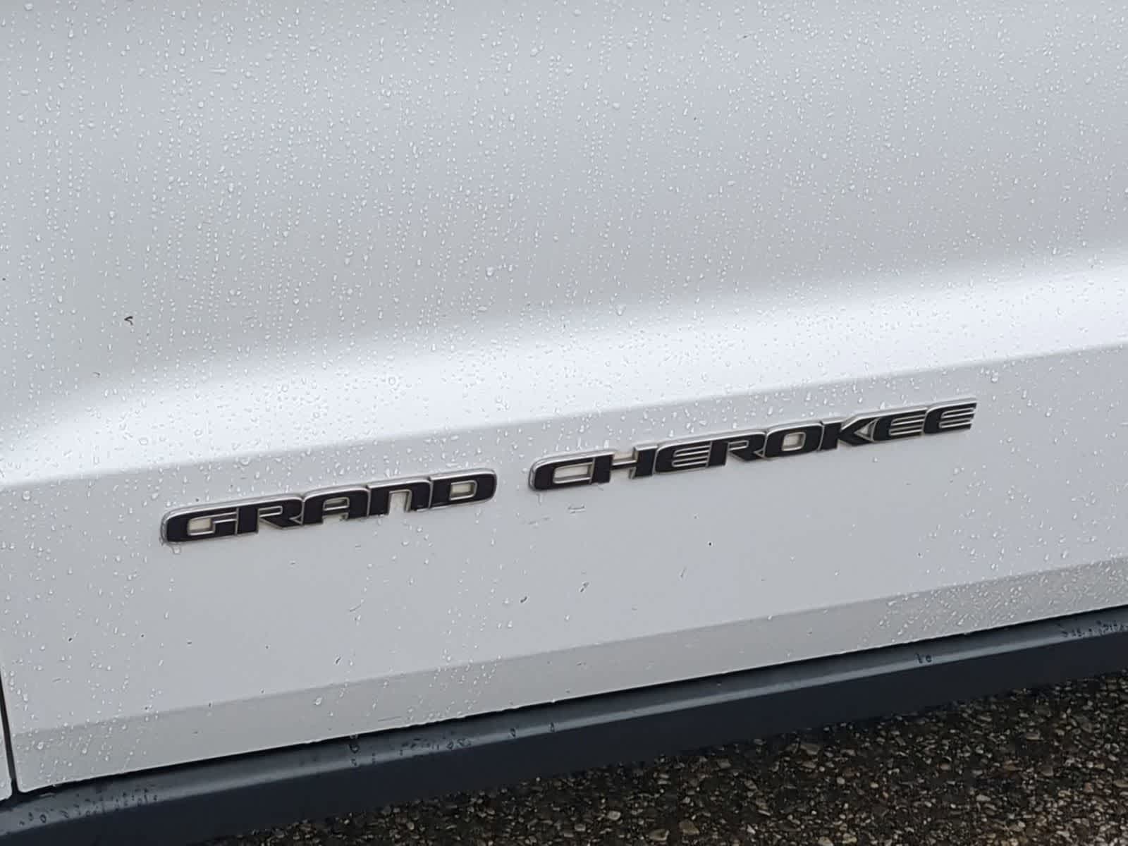 Thumbnail: 2019 Jeep Grand Cherokee - 13