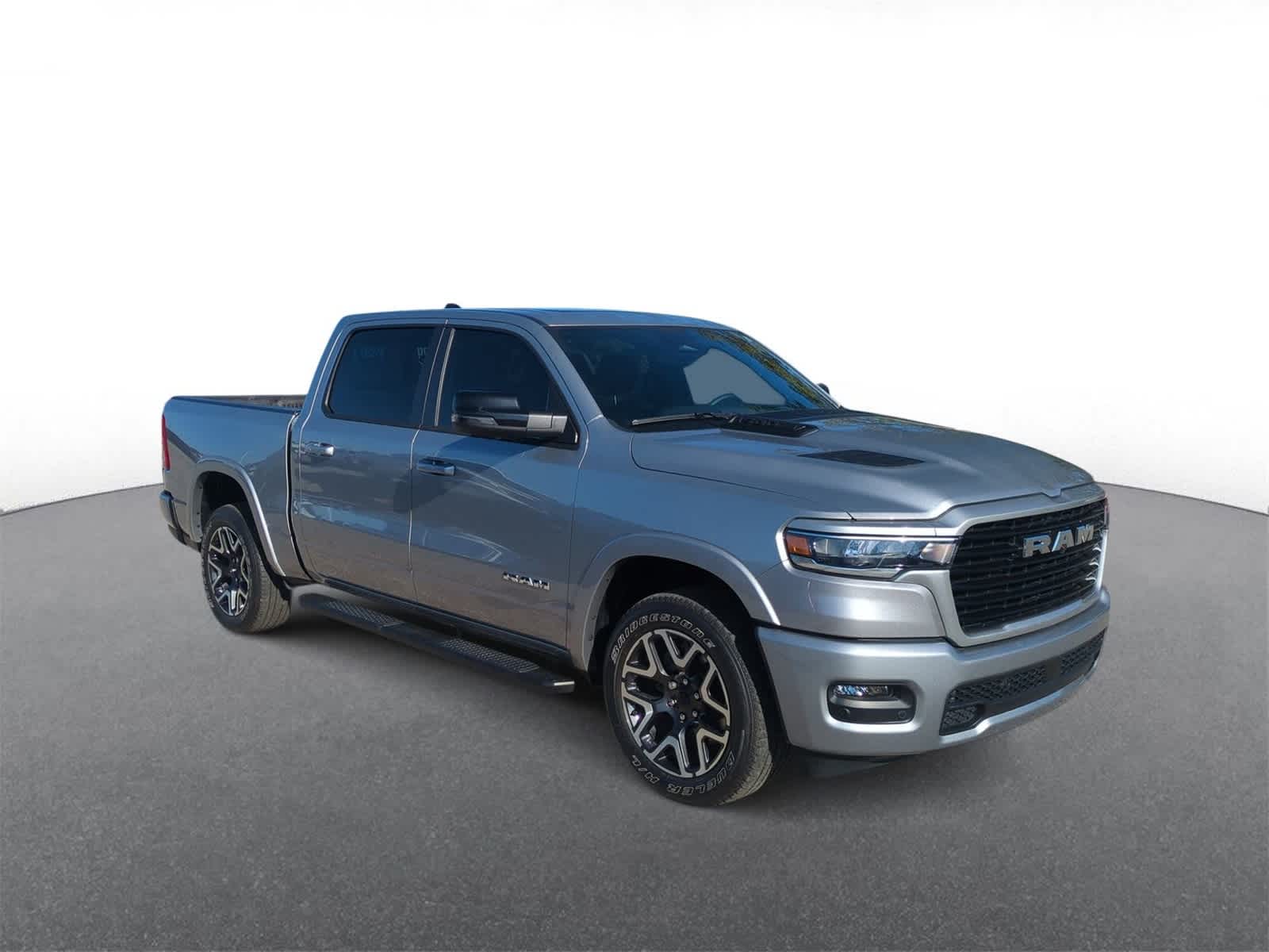 2025 Ram 1500 Laramie photo 2