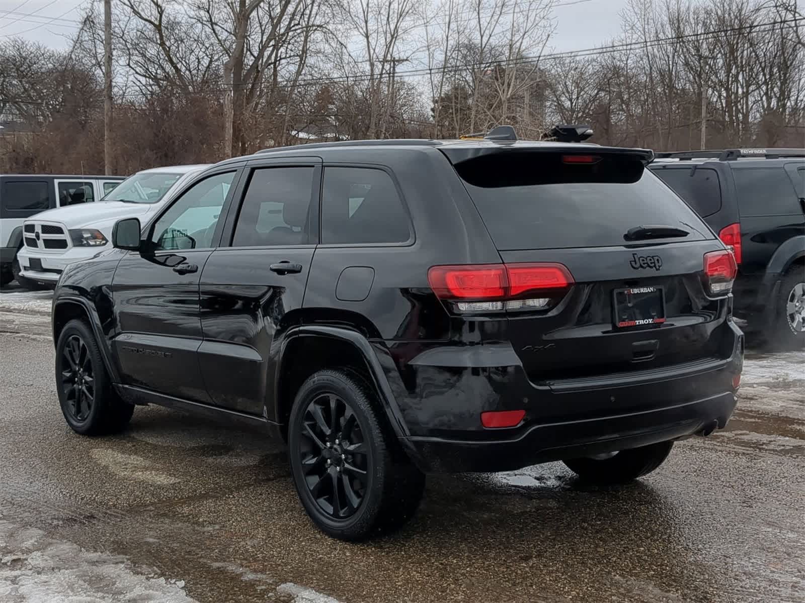 Thumbnail: 2022 Jeep Grand Cherokee - 12