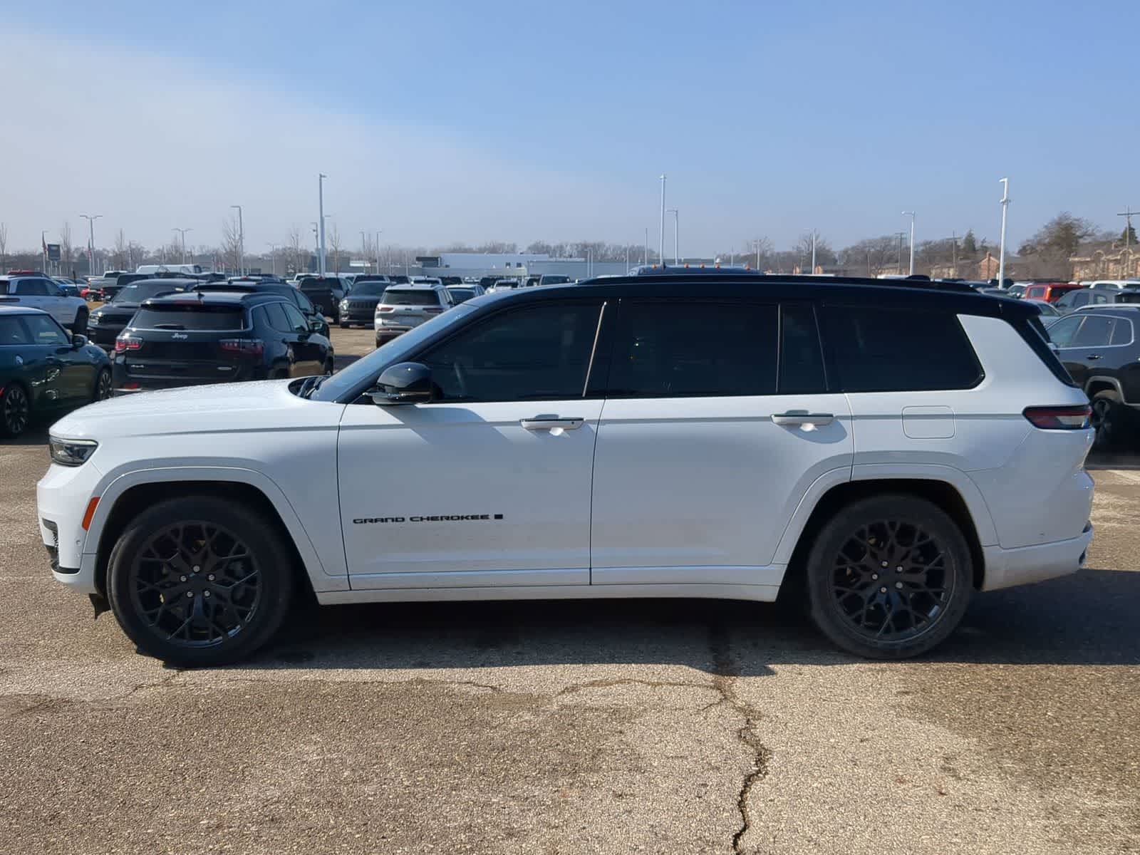 Thumbnail: 2024 Jeep Grand Cherokee L - 11