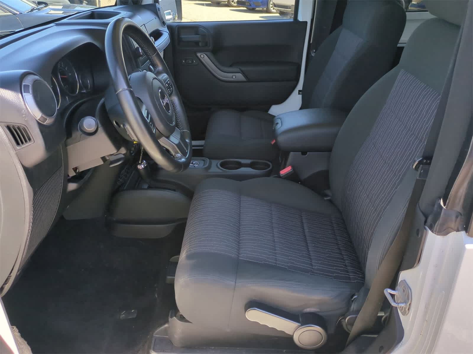 Thumbnail: 2012 Jeep Wrangler - 15