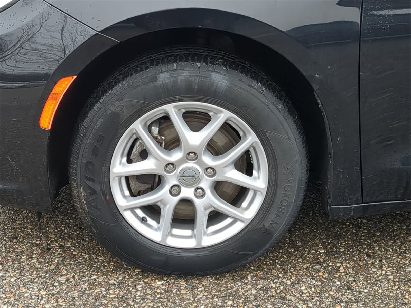 Thumbnail: 2023 Chrysler Pacifica - 14