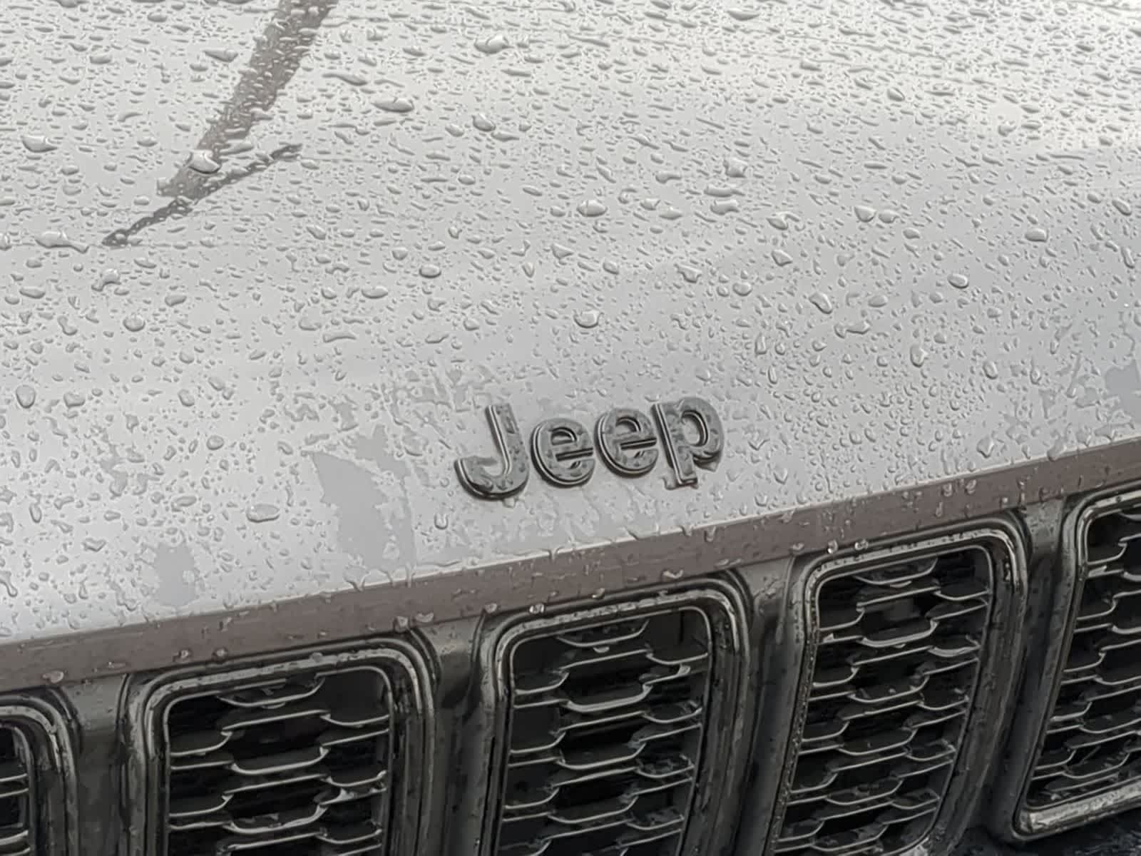 Thumbnail: 2022 Jeep Grand Cherokee - 12