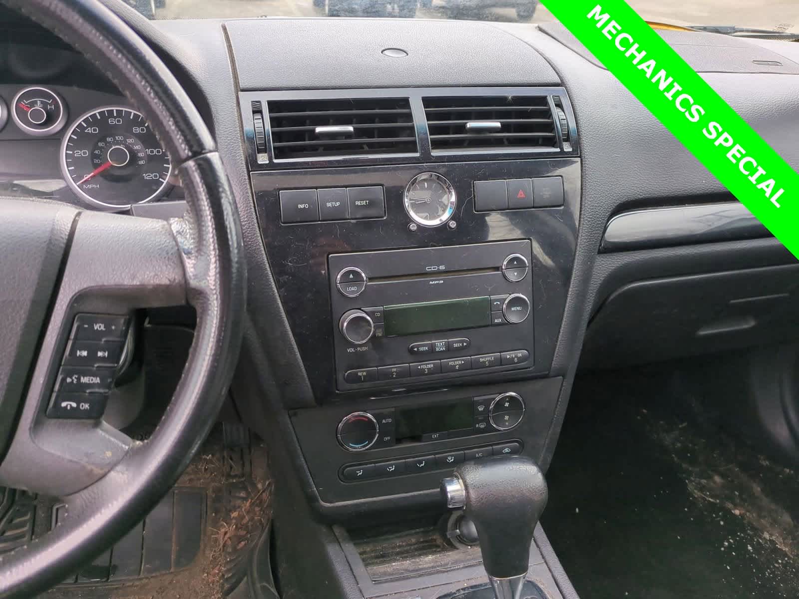 Thumbnail: 2009 Ford Fusion - 25