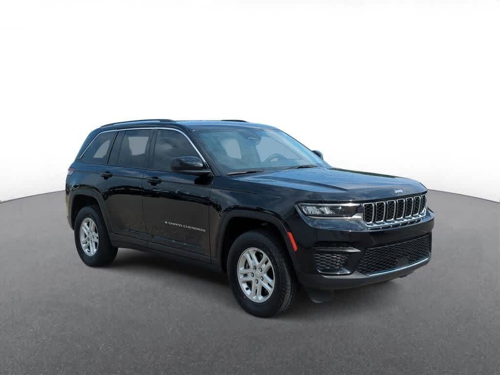 Certified 2023 Jeep Grand Cherokee Laredo with VIN 1C4RJHAG9PC522276 for sale in Troy, MI