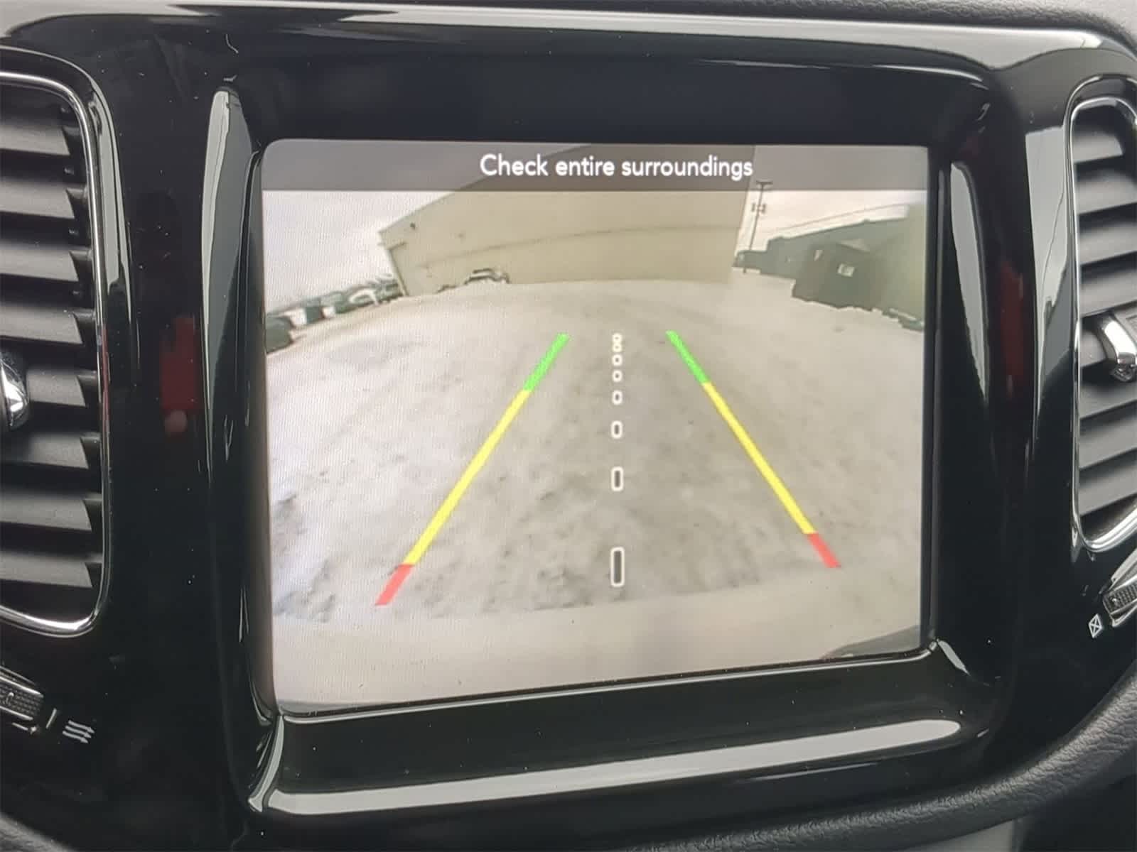 Thumbnail: 2020 Jeep Compass - 35