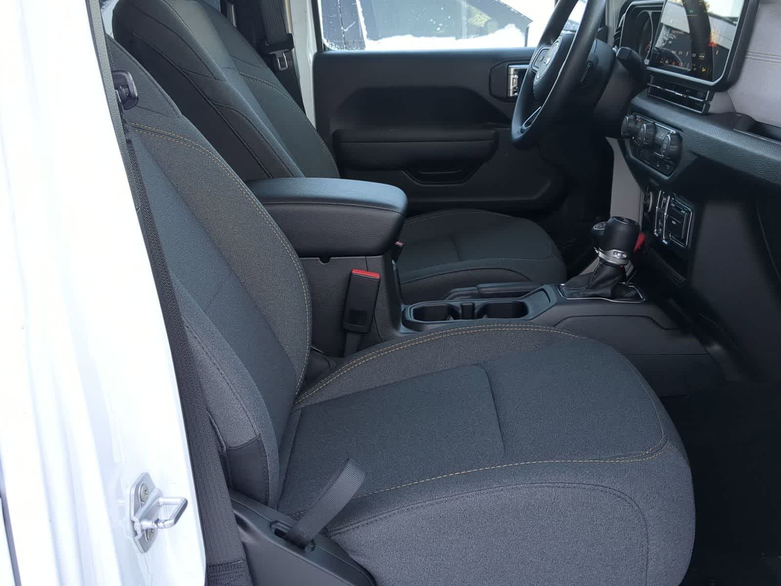 Thumbnail: 2026 Jeep Wrangler - 27