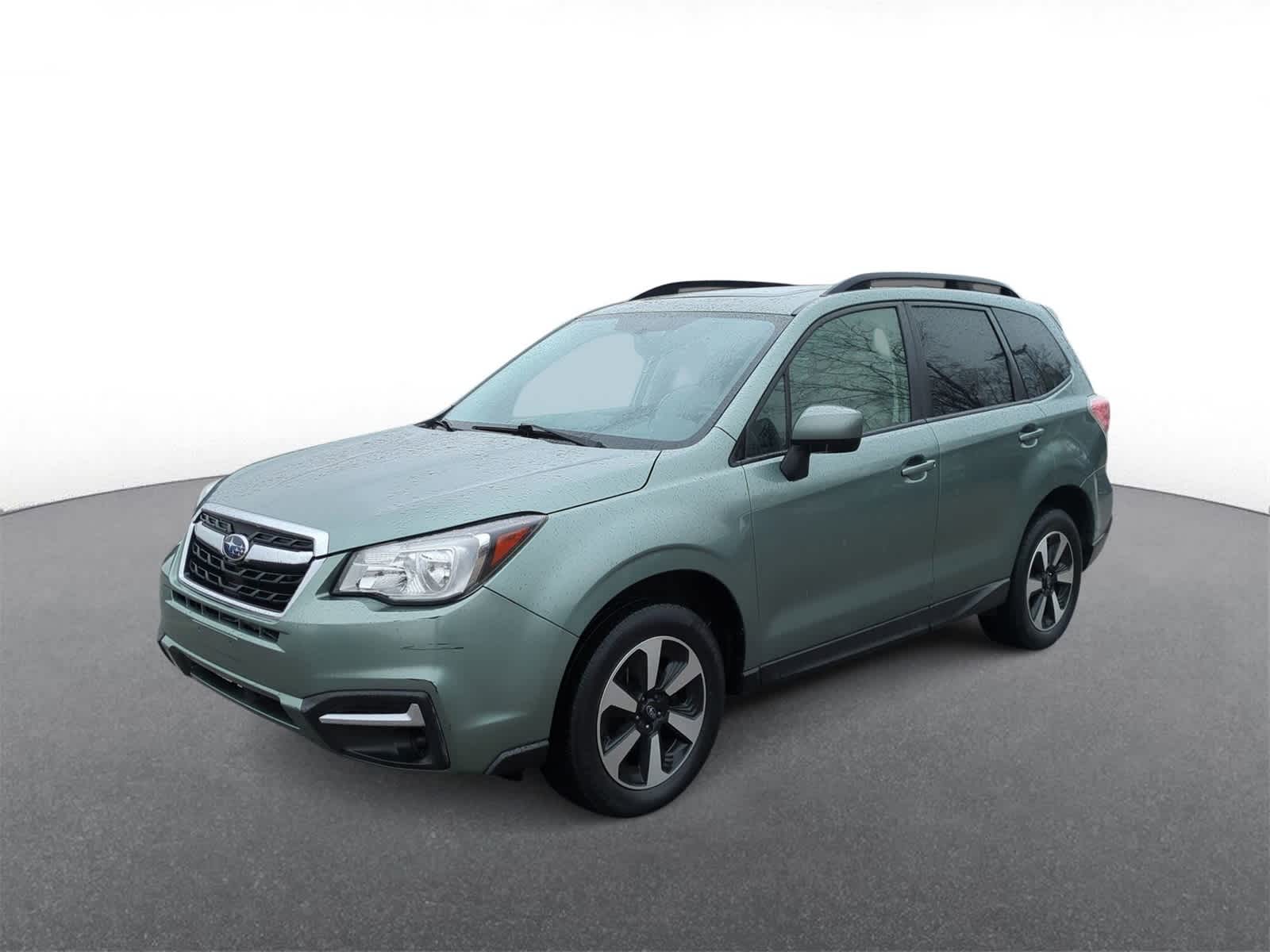 2017 Subaru Forester Premium photo 4