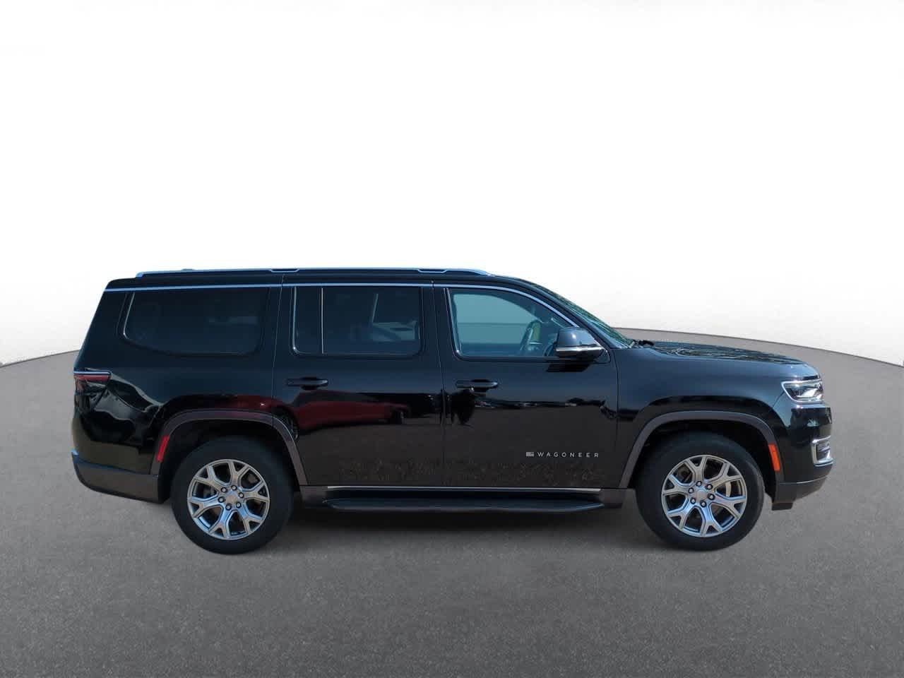 Thumbnail: 2022 Jeep Wagoneer - 9