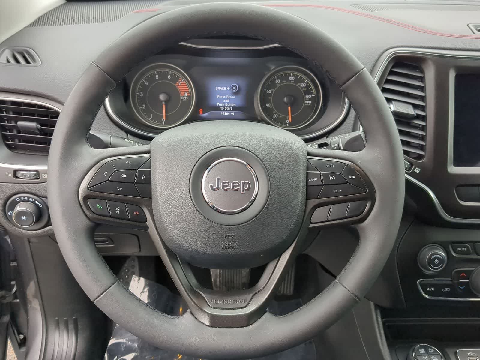 Thumbnail: 2022 Jeep Cherokee - 22