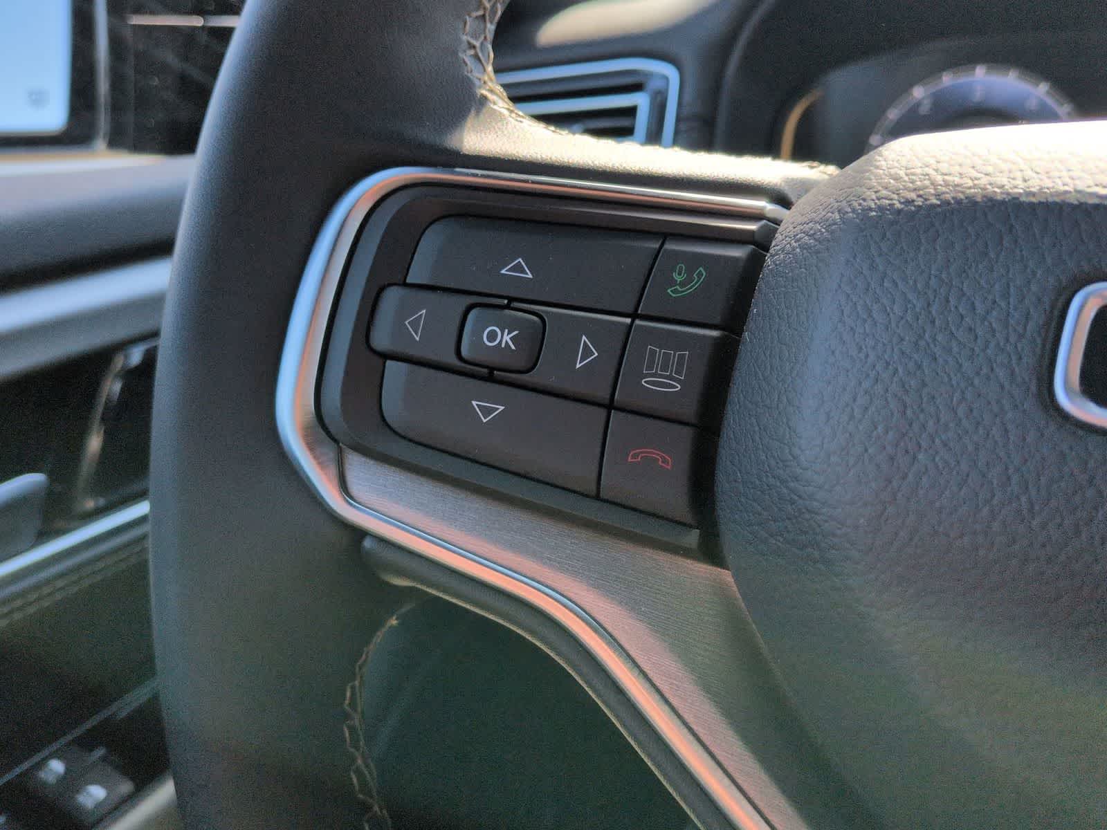 Thumbnail: 2024 Jeep Wagoneer - 25