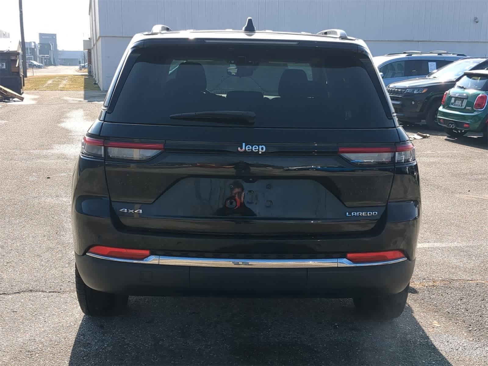 Thumbnail: 2023 Jeep Grand Cherokee - 13