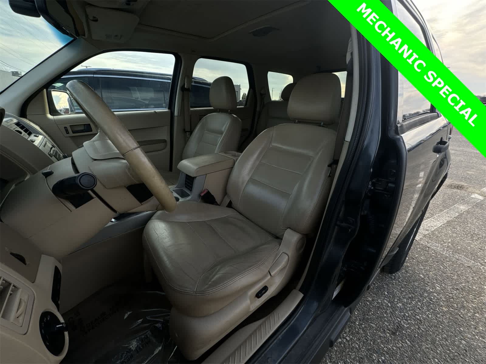 Thumbnail: 2008 Ford Escape - 16