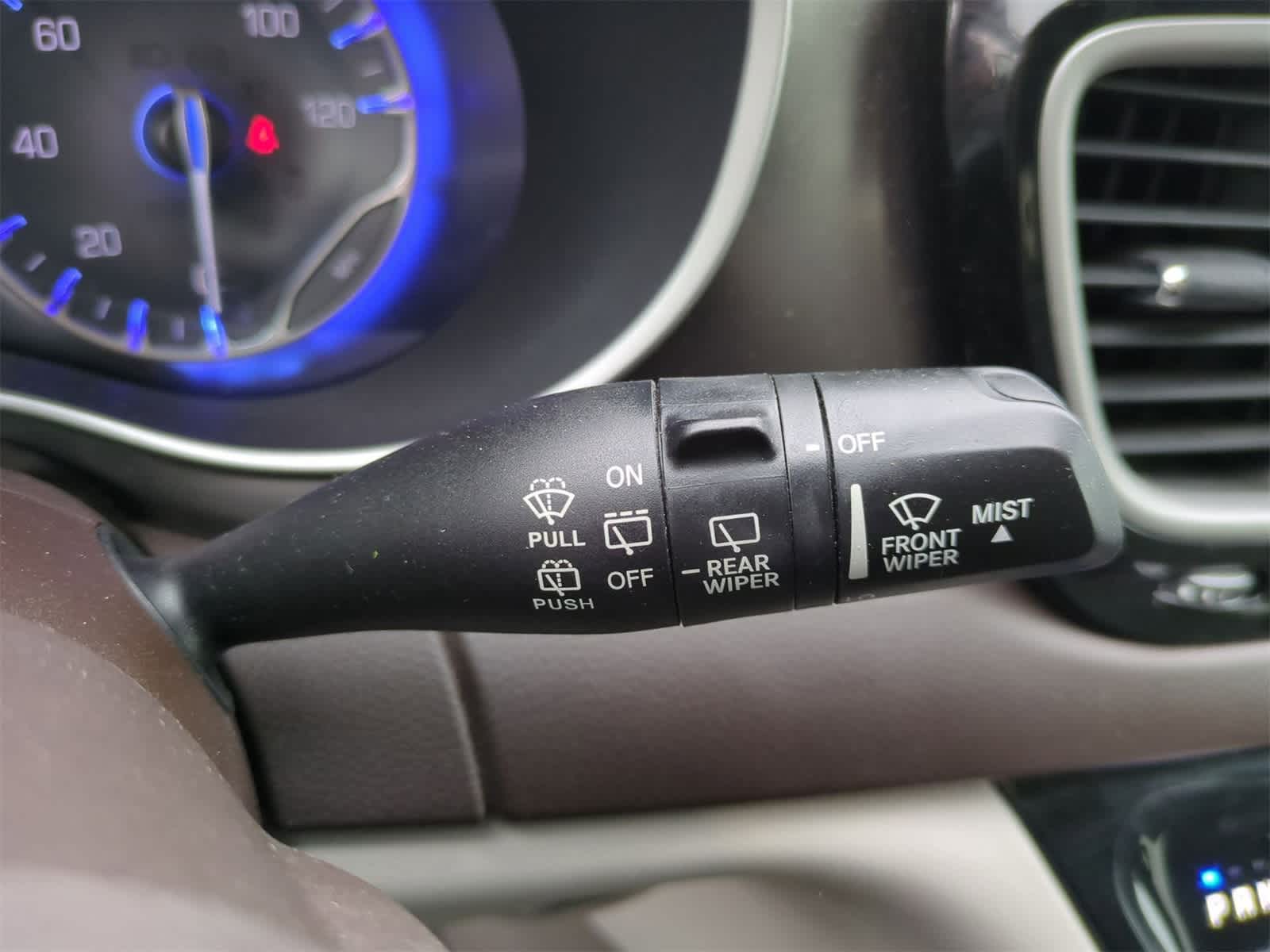 Thumbnail: 2017 Chrysler Pacifica - 25