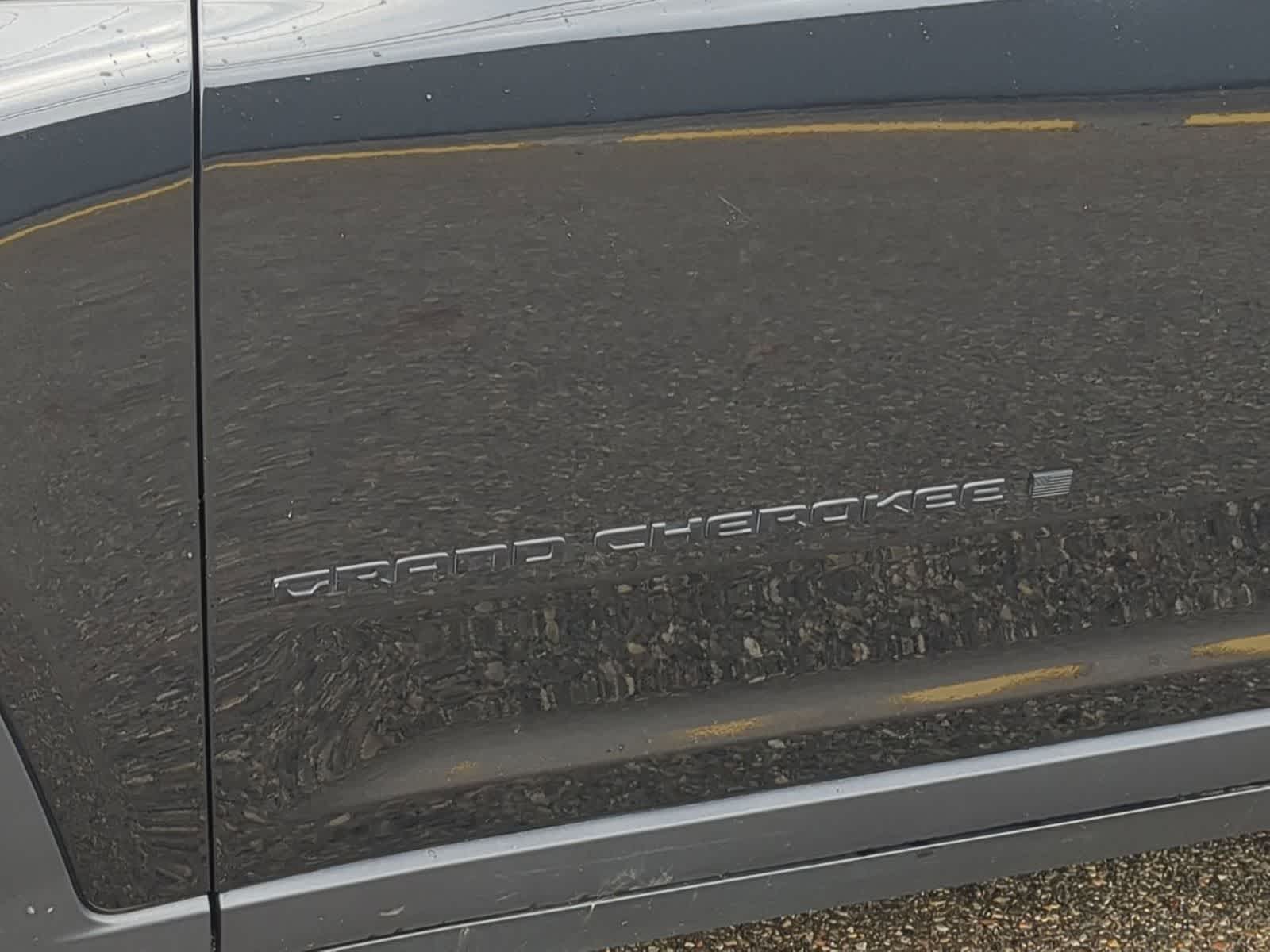 Thumbnail: 2023 Jeep Grand Cherokee - 13