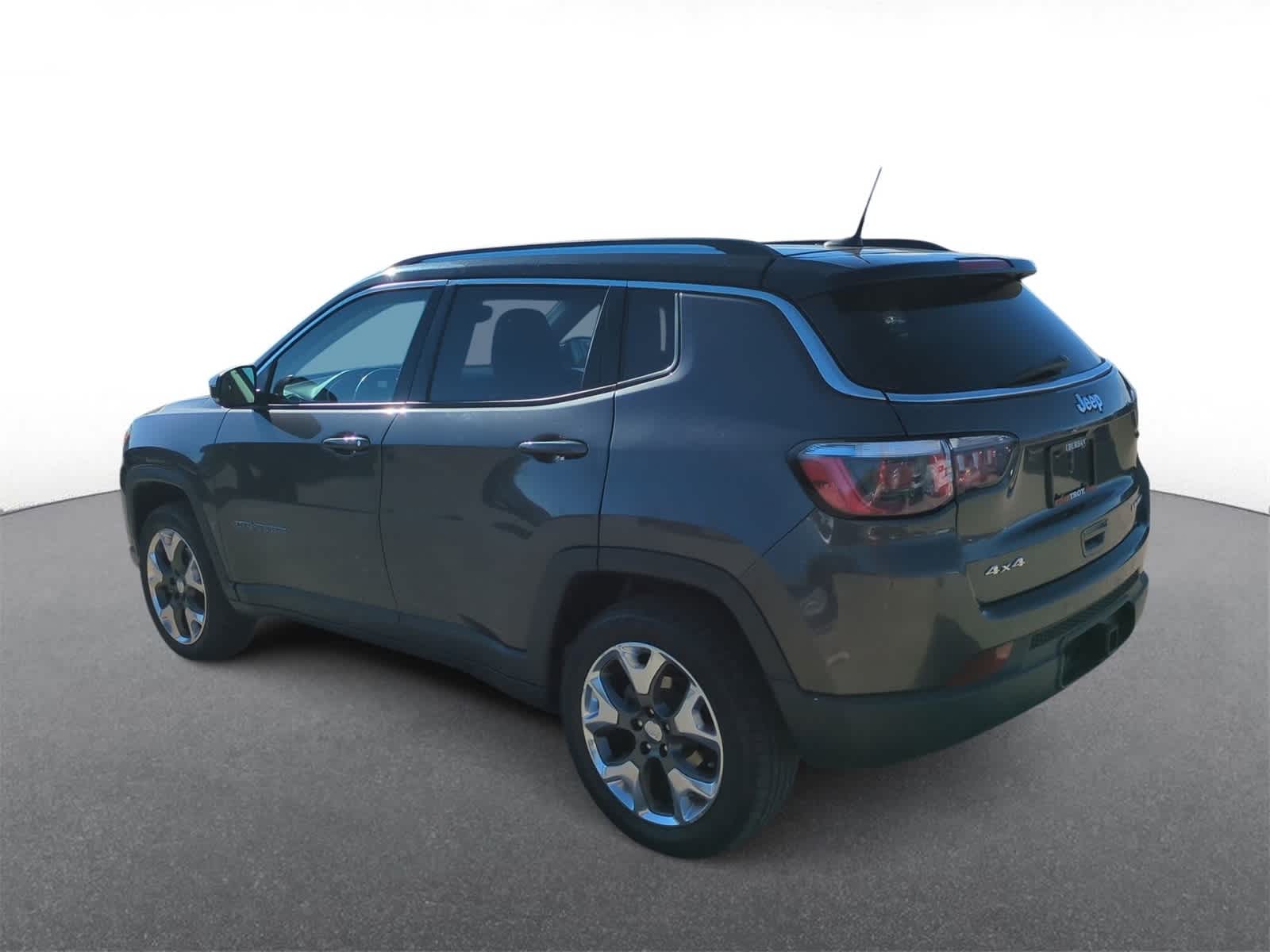 Thumbnail: 2018 Jeep Compass - 6