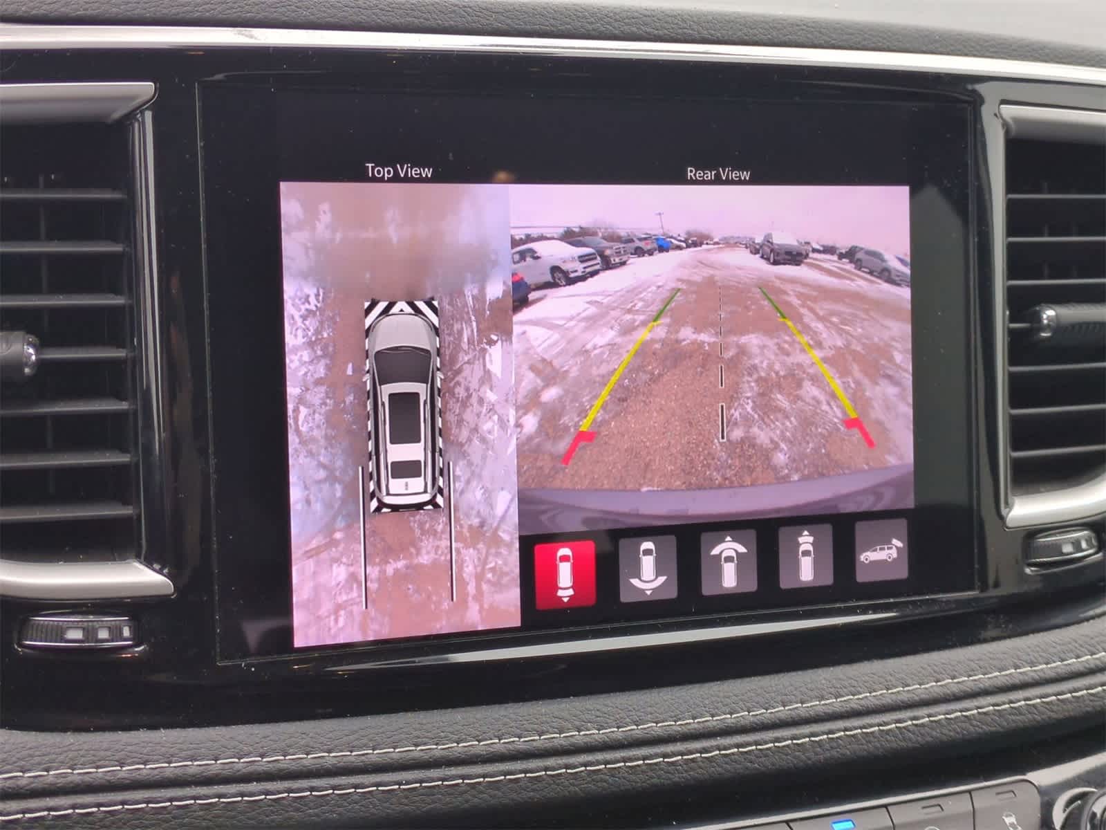 Thumbnail: 2022 Chrysler Pacifica - 29