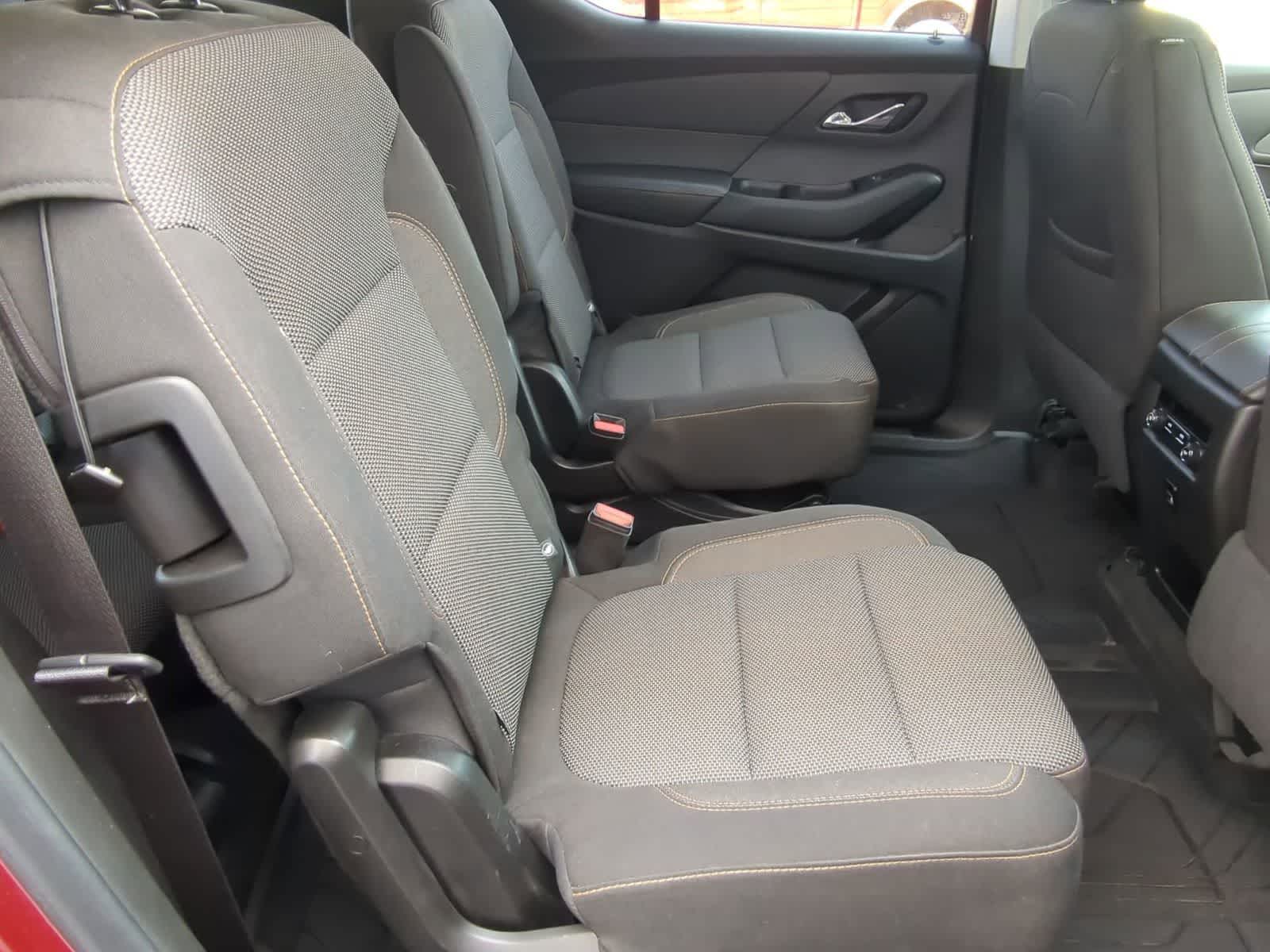 Thumbnail: 2018 Chevrolet Traverse - 20