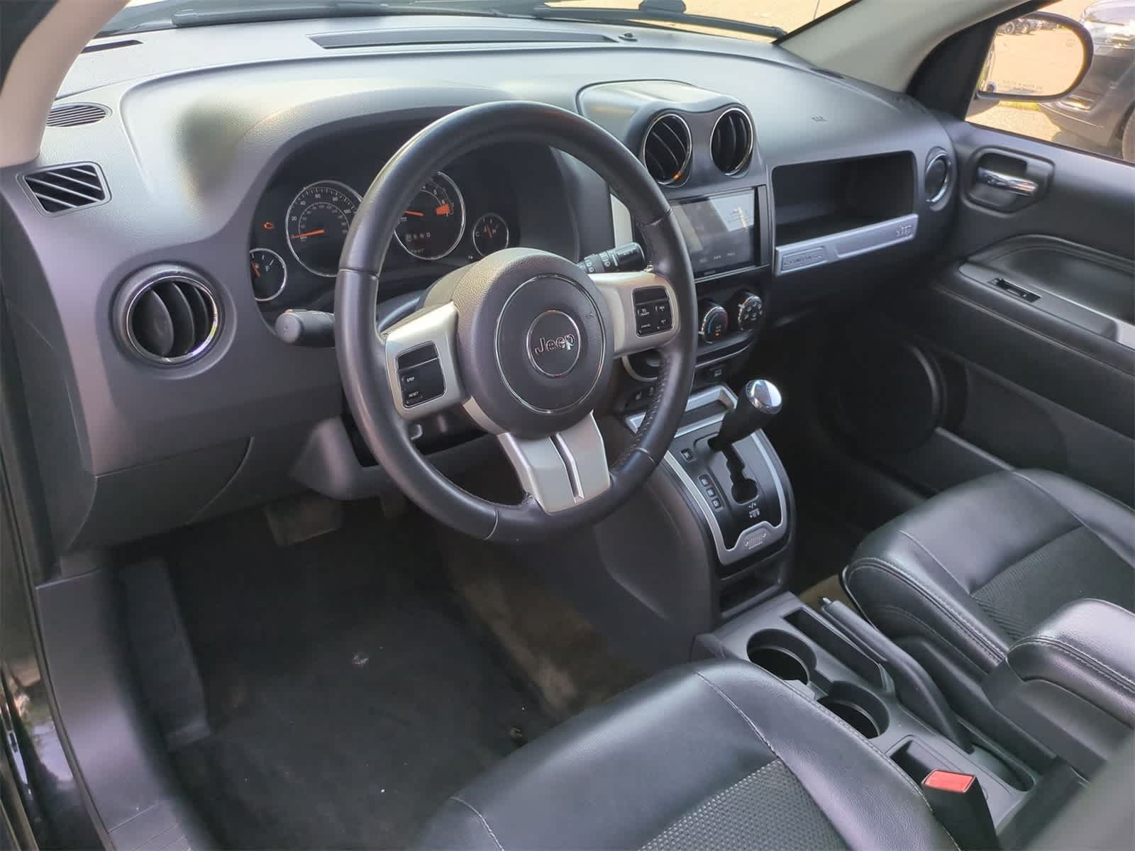 Thumbnail: 2017 Jeep Compass - 10