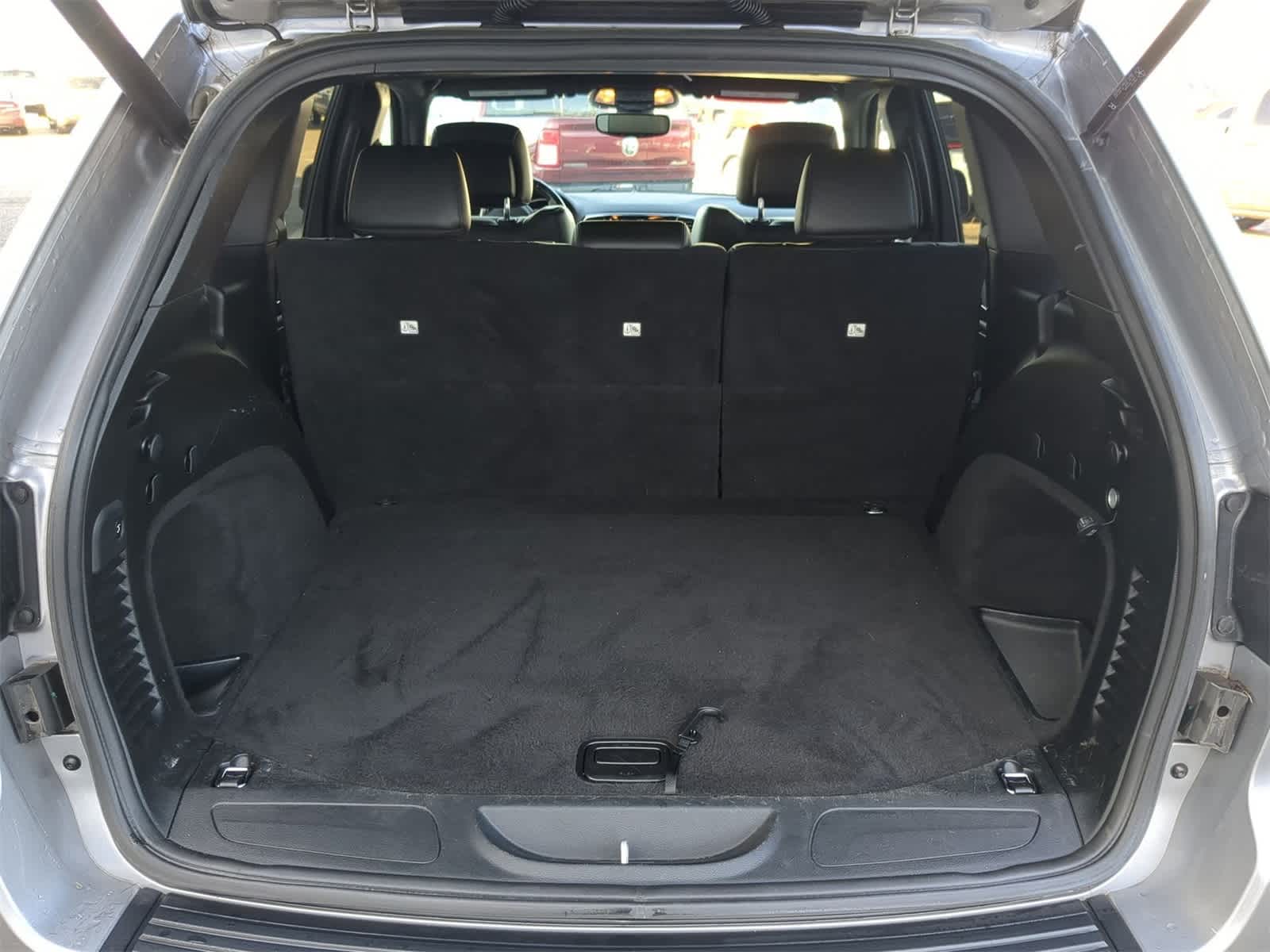 Thumbnail: 2020 Jeep Grand Cherokee - 32