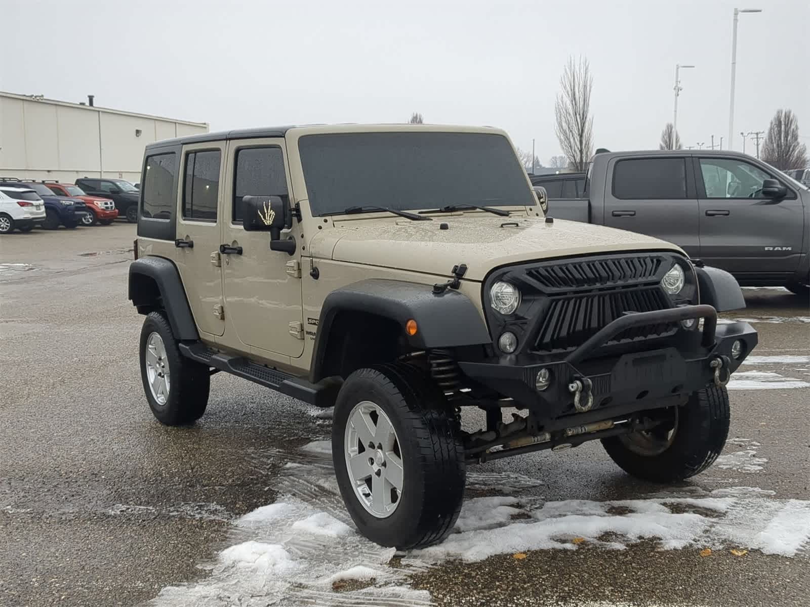 Thumbnail: 2017 Jeep Wrangler - 16