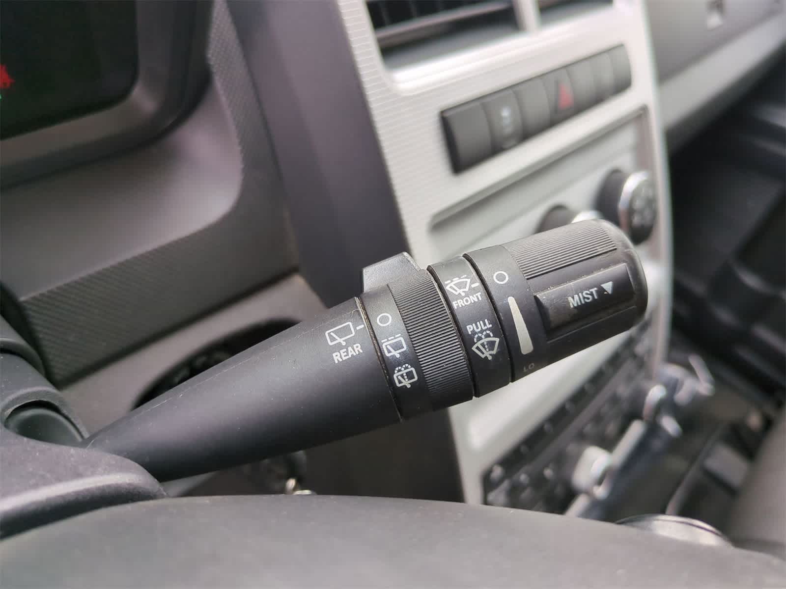 Thumbnail: 2010 Dodge Journey - 21