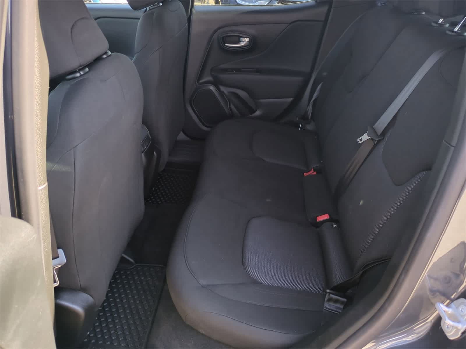 2023 Jeep Renegade Latitude 17