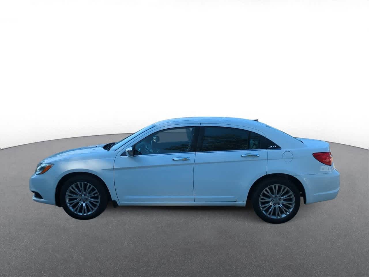 Thumbnail: 2012 Chrysler 200 - 5