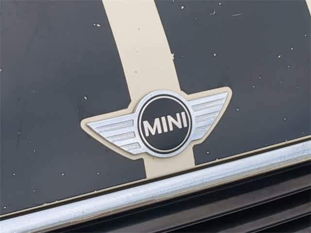 2017 MINI Cooper Clubman  12