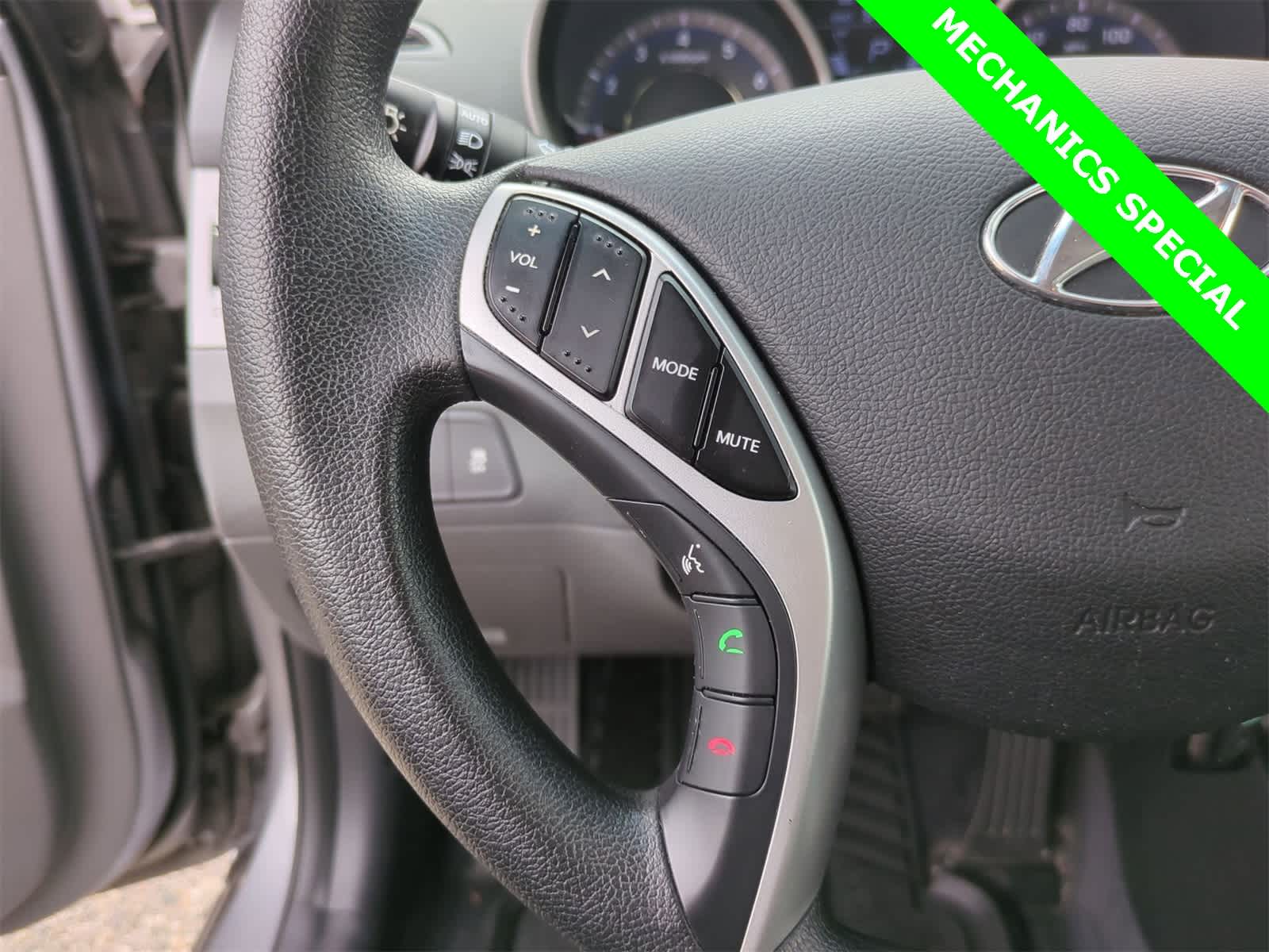 Thumbnail: 2011 Hyundai Elantra - 21