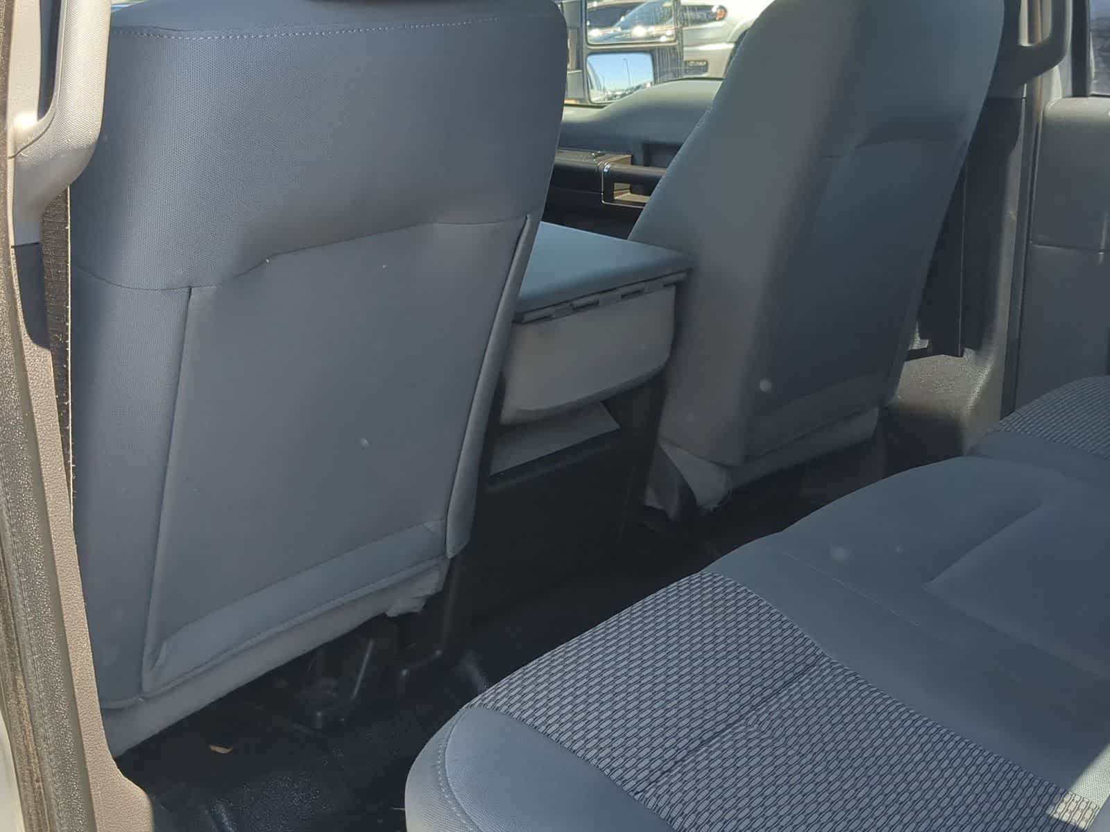 Thumbnail: 2011 Ford Econoline - 18