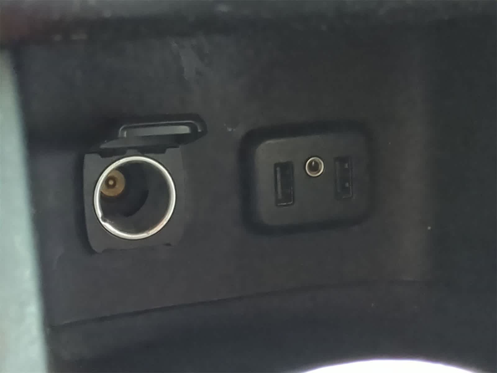 Thumbnail: 2018 GMC Acadia - 37