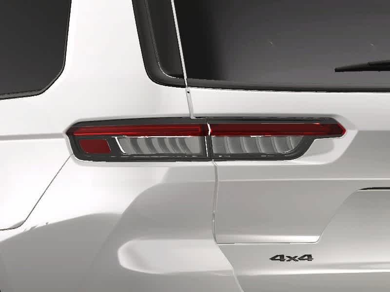 2025 Jeep Grand Cherokee L Altitude 12