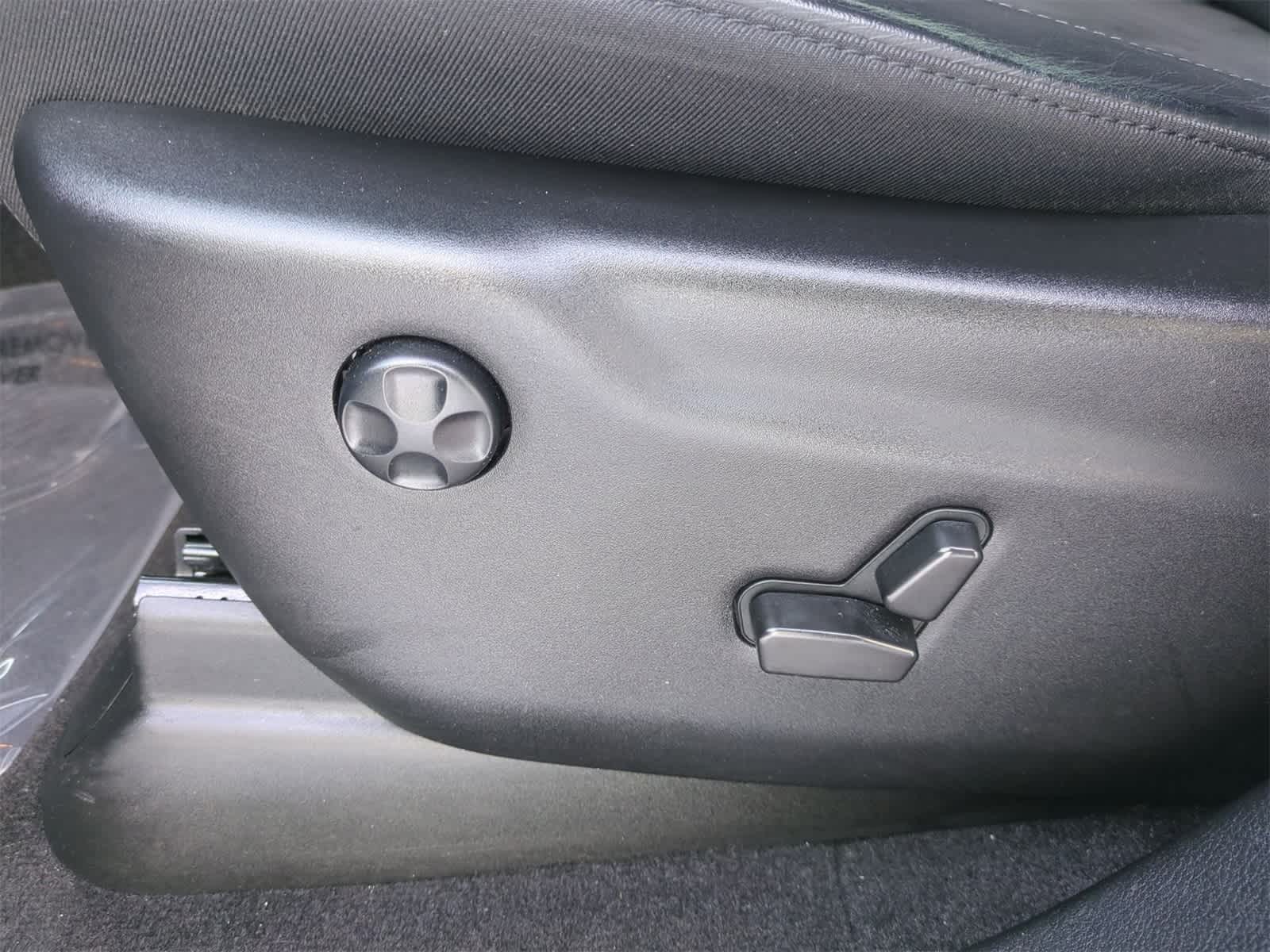 Thumbnail: 2022 Dodge Durango - 17