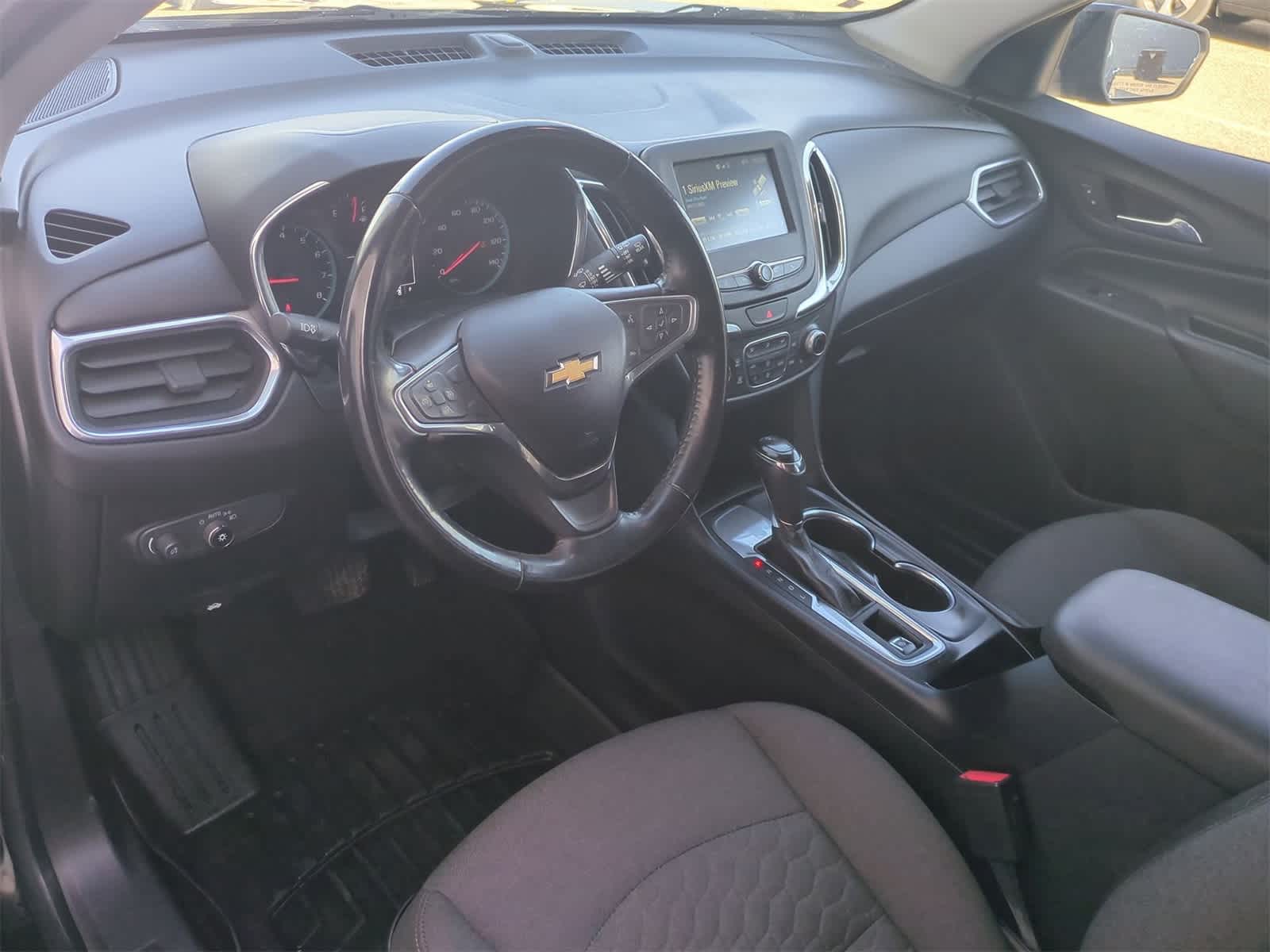 Thumbnail: 2018 Chevrolet Equinox - 10