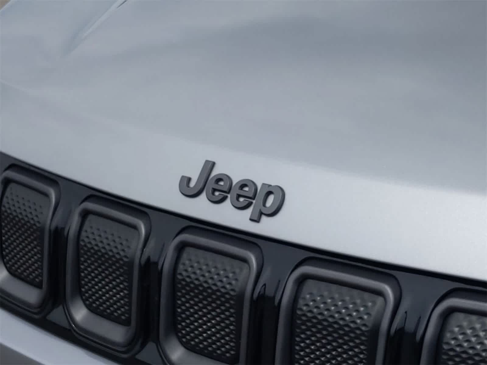 Thumbnail: 2022 Jeep Compass - 12