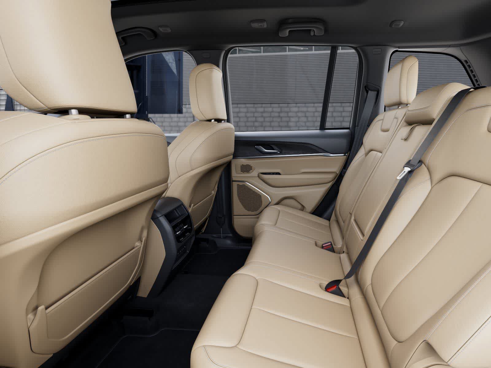 Thumbnail: 2026 Jeep Grand Cherokee - 23