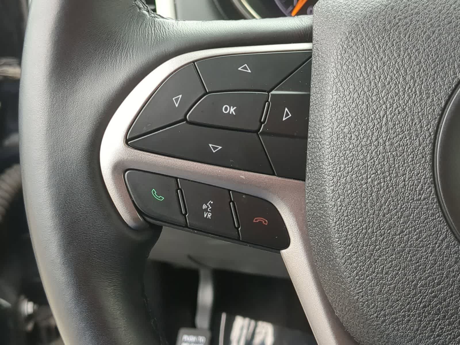 Thumbnail: 2018 Jeep Grand Cherokee - 23