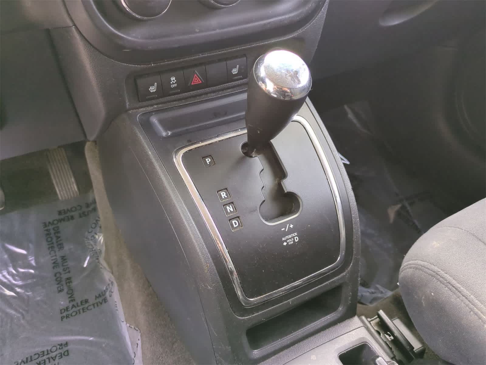 Thumbnail: 2014 Jeep Patriot - 26