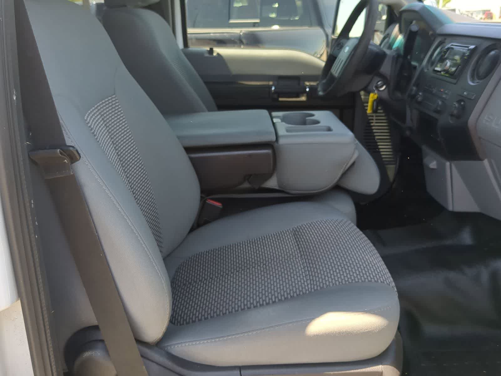 Thumbnail: 2011 Ford Econoline - 21