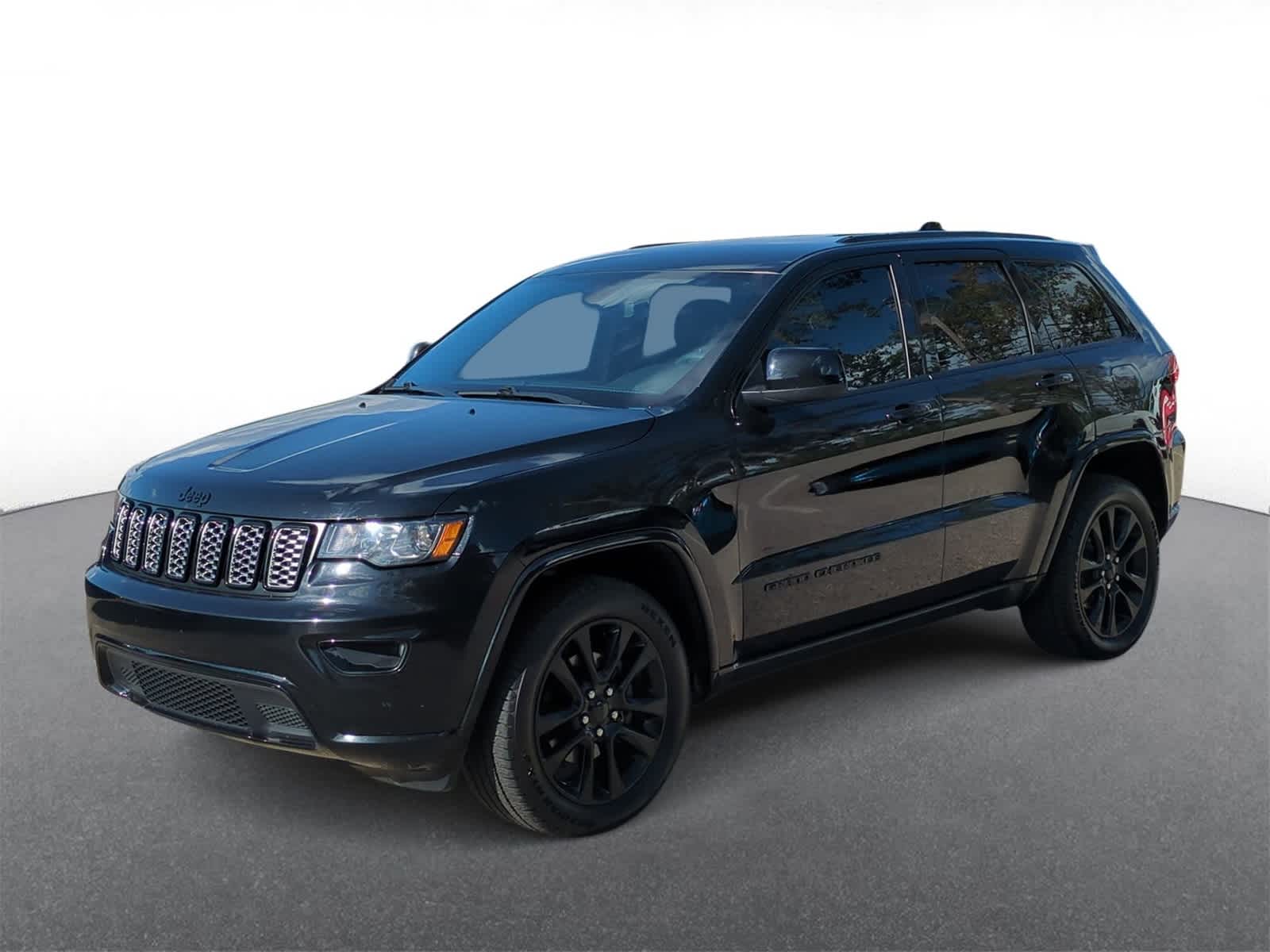 2019 Jeep Grand Cherokee Altitude photo 4