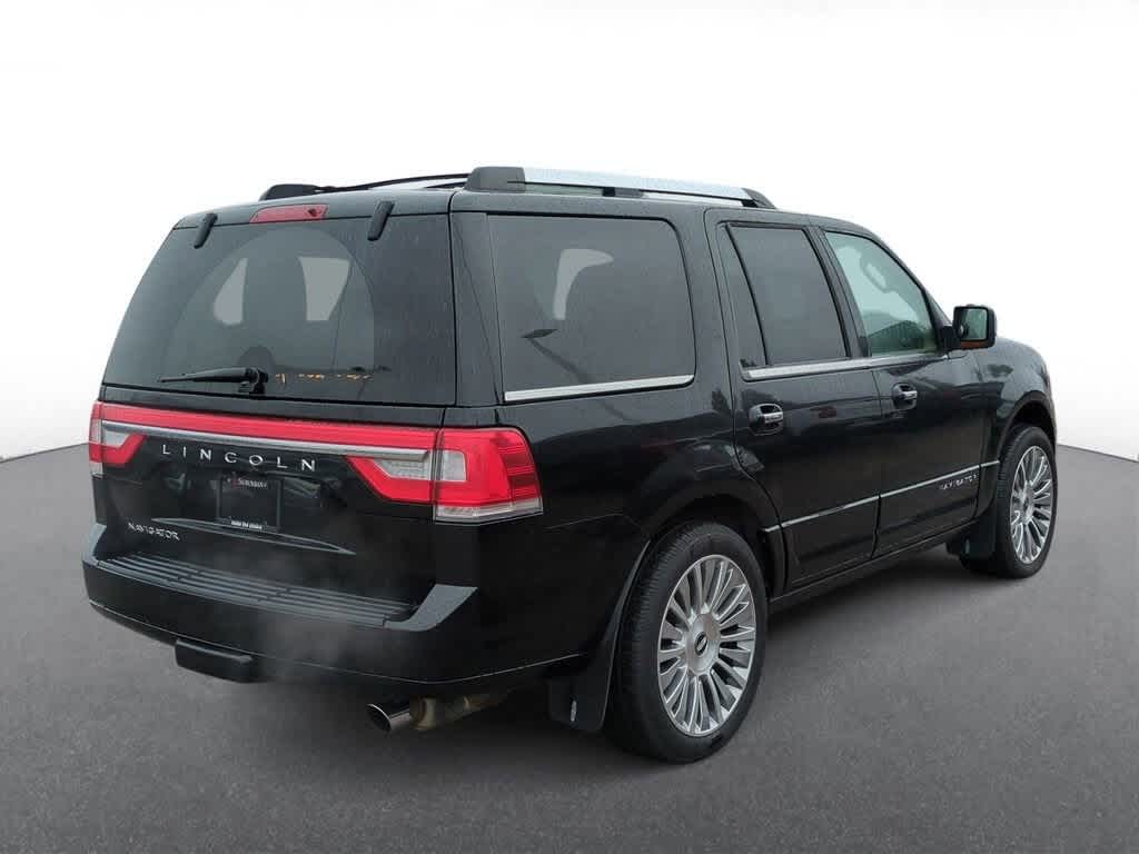 Thumbnail: 2017 Lincoln Navigator - 8