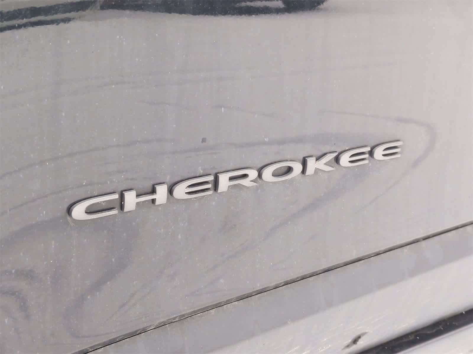 Thumbnail: 2019 Jeep Cherokee - 13
