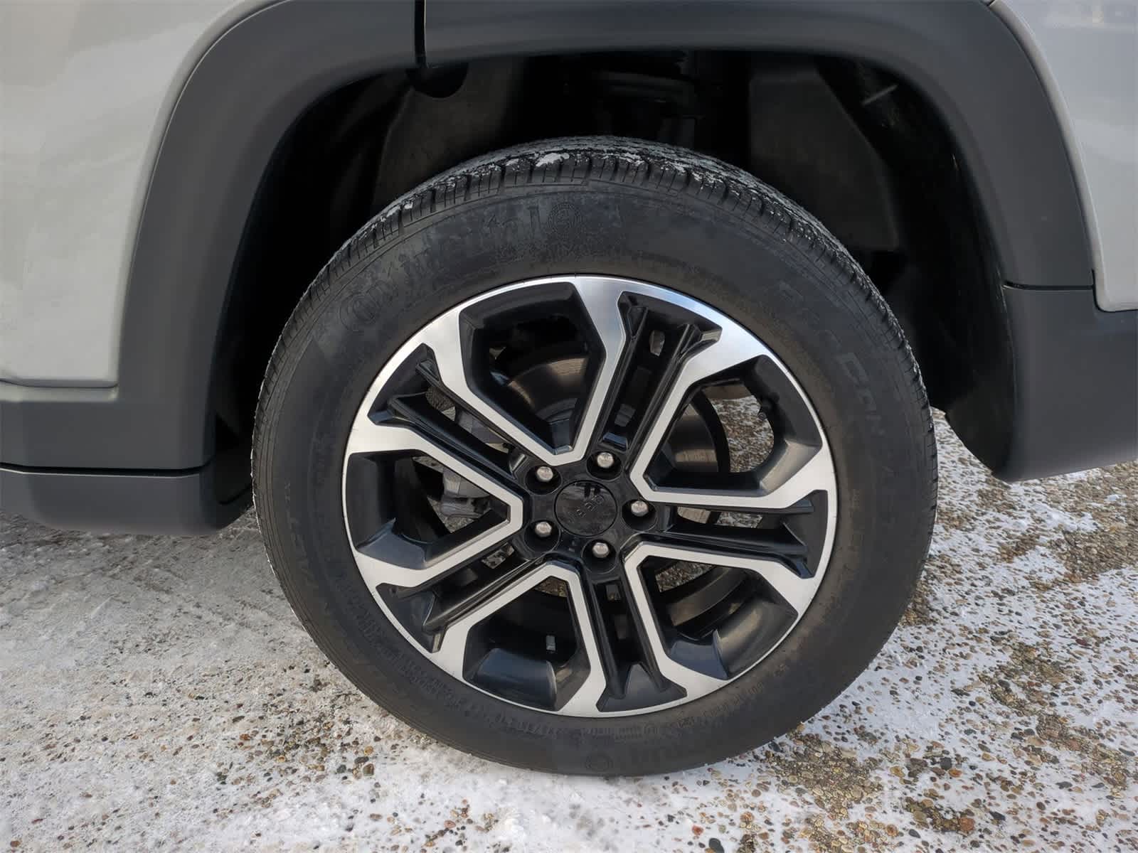 Thumbnail: 2023 Jeep Compass - 14