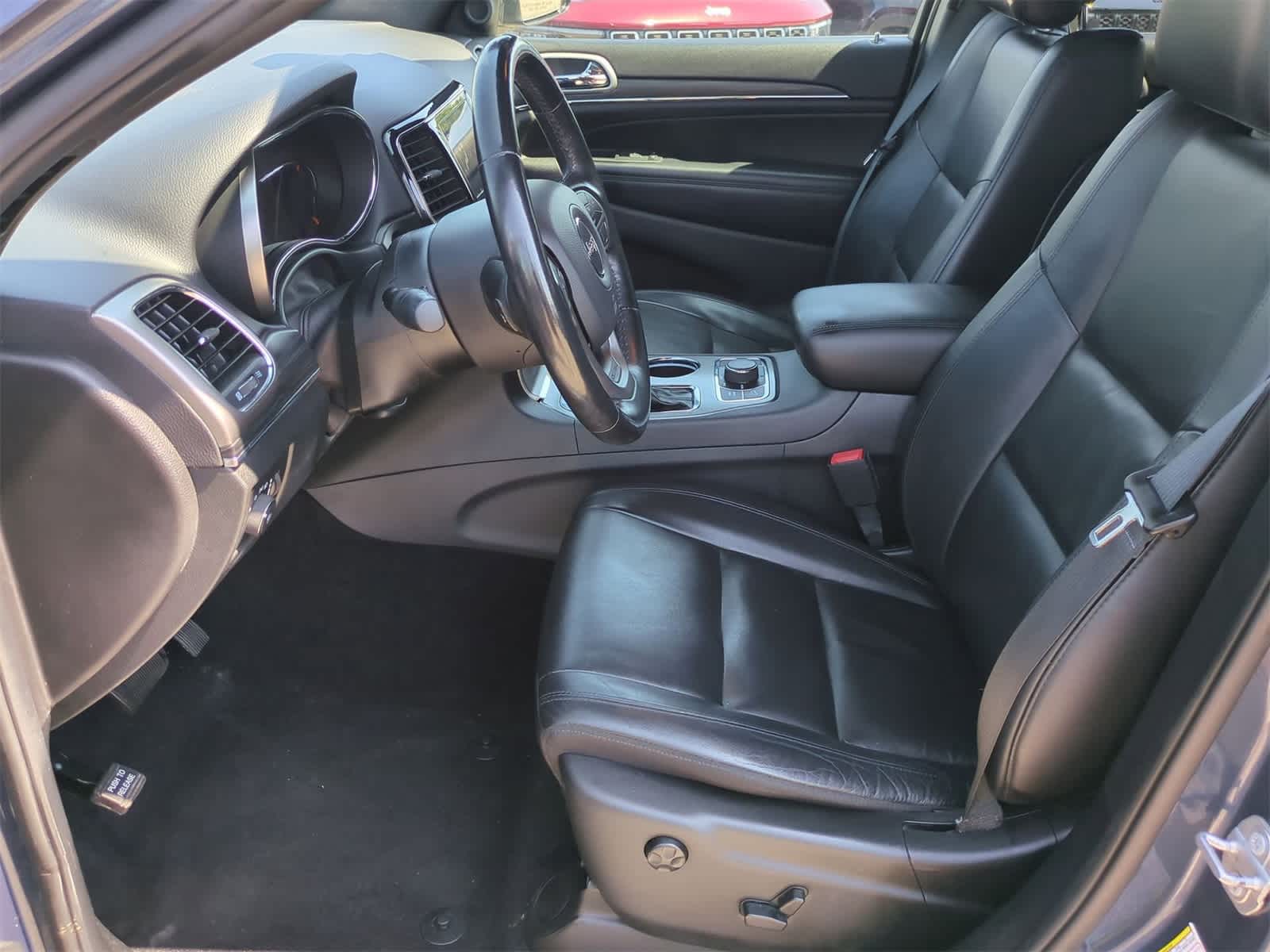 Thumbnail: 2020 Jeep Grand Cherokee - 15